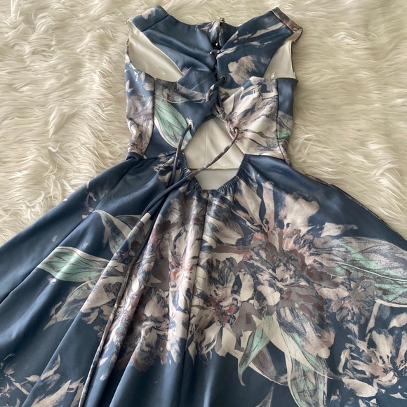 Only worn once - Picture 3 of 3